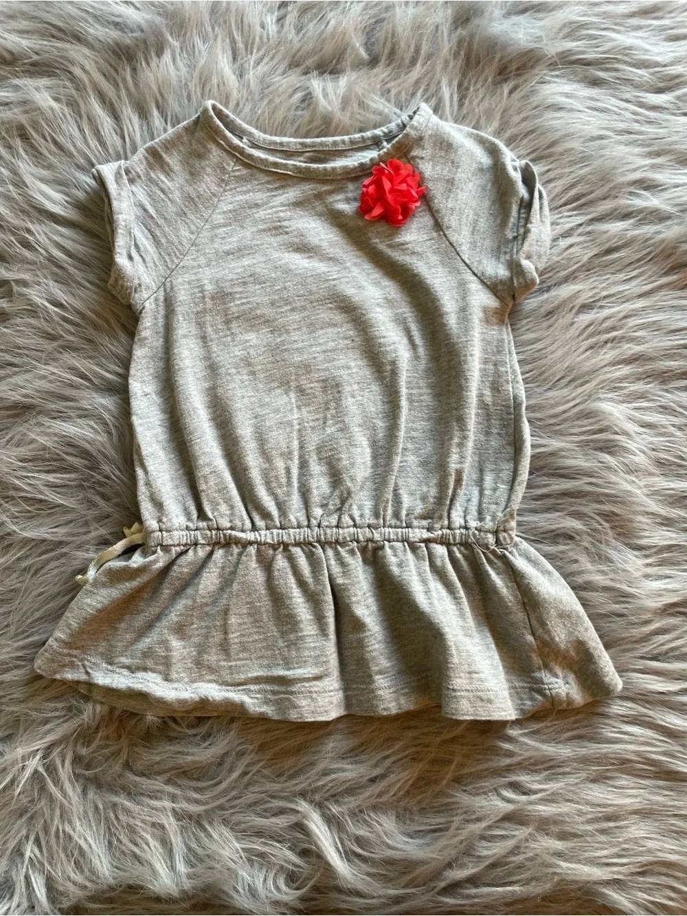🪶Oshkosh B’gosh Girls' Heather Gray Tunic with Pink Flower Accent
